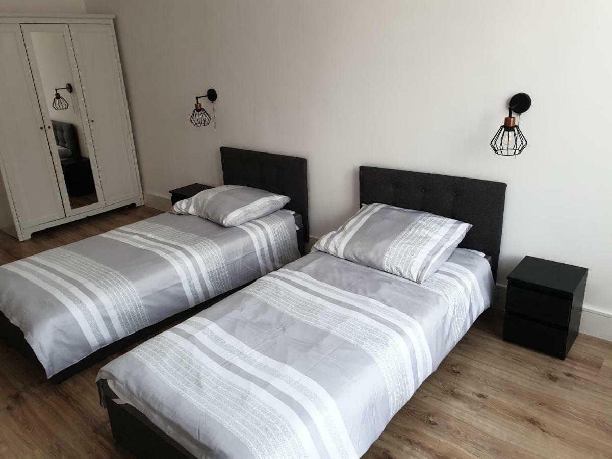 Kobi Apartman Kielce Kültér fotó